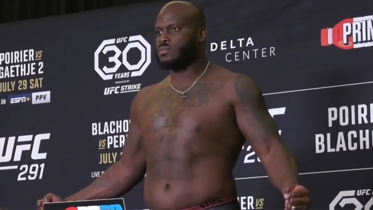 Derrick Lewis Delivers On Promise To Bring Abs to UFC 291 Fight With ...
