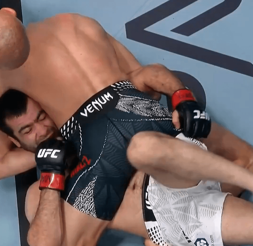 VIDEO: Jakub Wiklacz Wins With Last-Second Guillotine