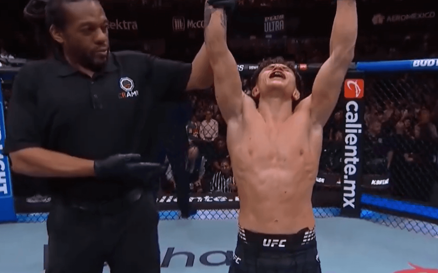 "Said This Kid Would…" - Lone'er Kavanagh Upsets Brandon Moreno